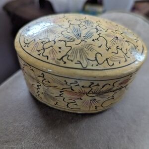 Trinket box, India, Paper mache pale yellow blue flowers black inside vintage